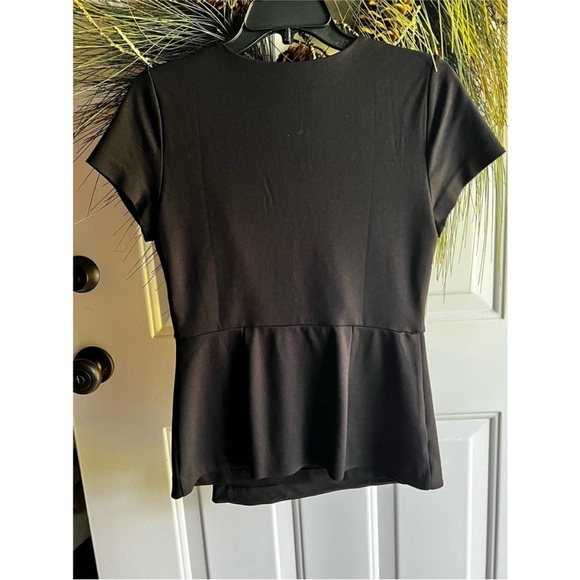 Ann Taylor women’s black wrap top size xsmall - Picture 3 of 12